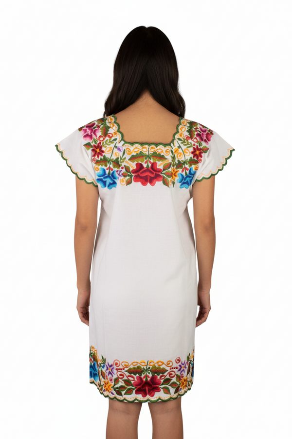 Vestido Huipil Blanco Bordado en Ambos Lados Yucateco a Mano Modelo Itzel para Mujer