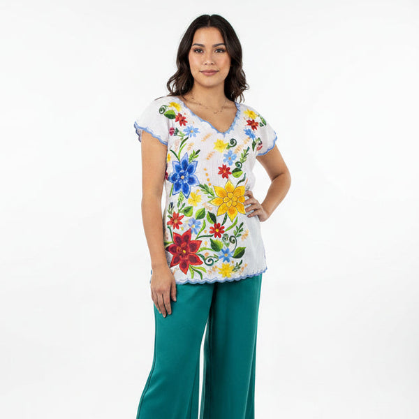 Blusa Blanca de Lino Bordada Yucateca Modelo Estrella