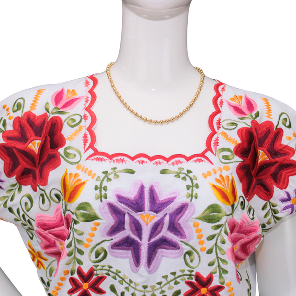 Handgefertigte weiße Yucatecan-Bluse, handbestickt, Modell Natalia
