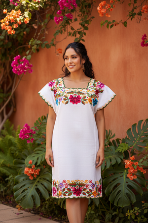 White huipil embroidery on both sides Yucateco by hand itzel model for women