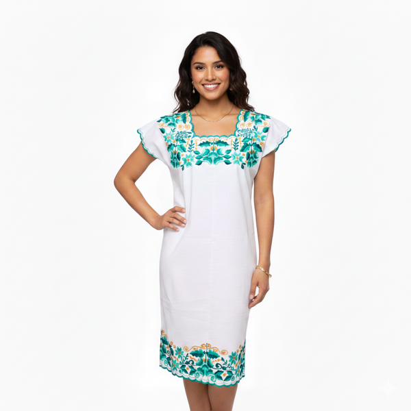 Vestido Huipil Blanco Bordado en Ambos Lados Yucateco a Mano Modelo Itzel para Mujer