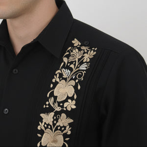 Guayabera Bordada Yucateca Negra Modelo Colibrí Manga Larga Para Hombre