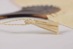 Abanico Artesanal Beige Paleta Palma Jipijapa con Mango de Madera