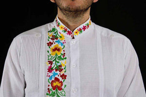 Guayabera Yucateca Bordada Blanca Multicolor Modelo Colibrí de Manga Larga para Hombre
