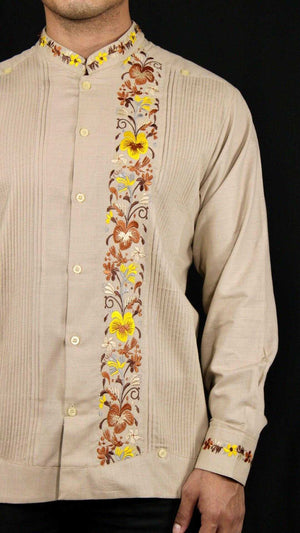 Guayabera Yucateca Beige De Lino Modelo Colibrí Manga Larga
