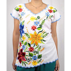 Blusa Blanca de Lino Bordada Yucateca Modelo Estrella